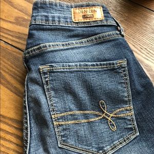 Levi’s skinny jeans